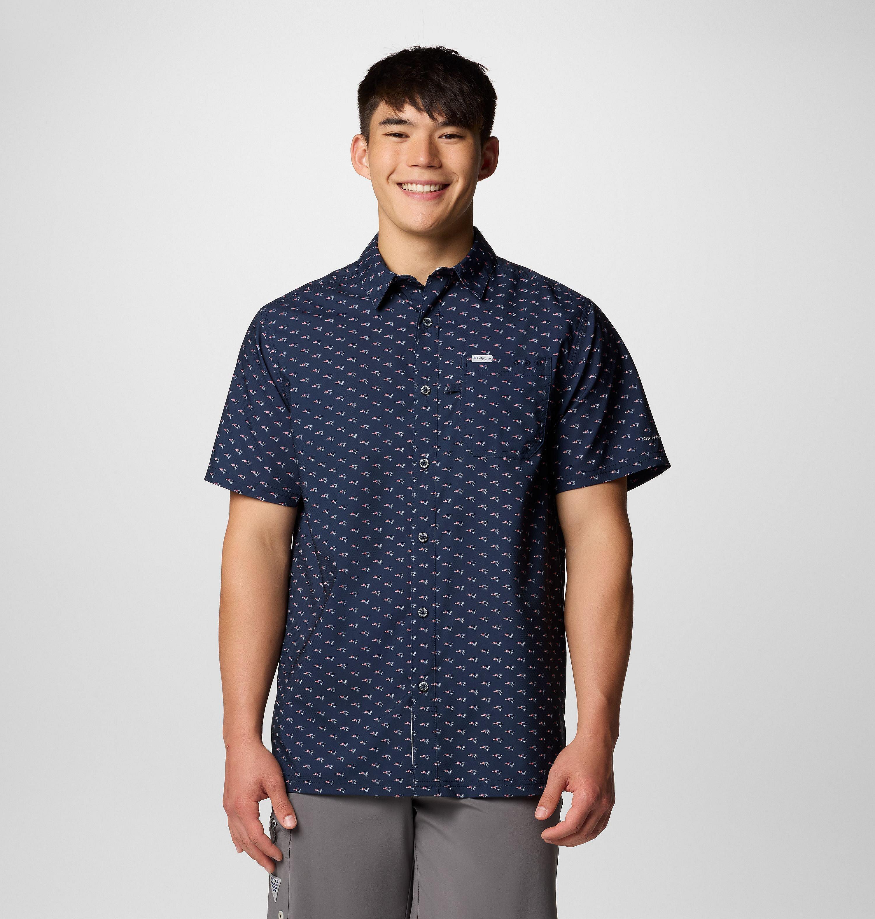 Men's PFG Super Slack Tide Short Sleeve Shirt - New England Patriots